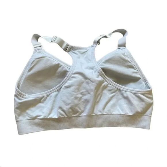 Puma Sports Bra White Wireless Race Back Pullover Size L - Picture 2 of 8